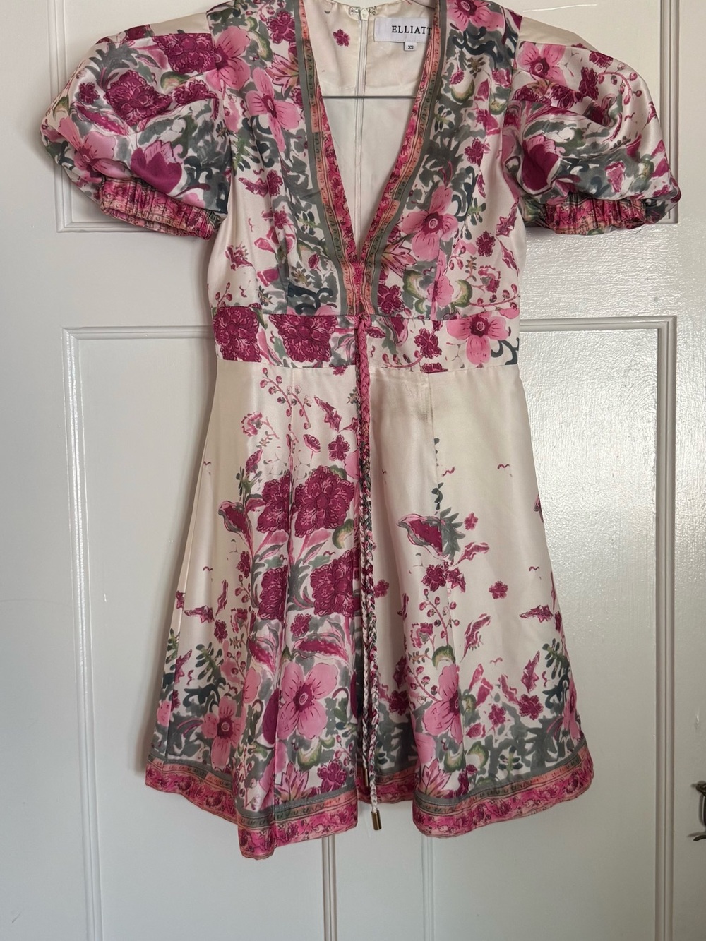 Elliatt Cream Floral Puff-Sleeve Girls' Dress with Pink Accents